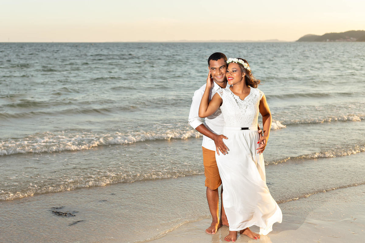 ensaio pré wedding na praia de Madre de Deus Bahia