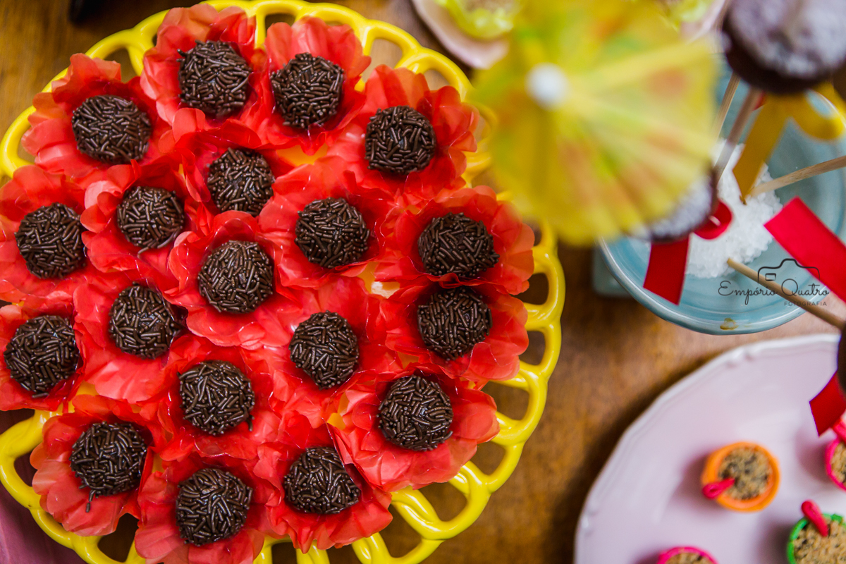 fotografia aniversário detalhes doces no tema praia
