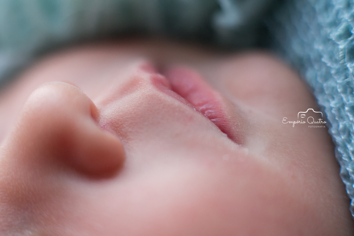 ensaio newborn detalhes menina macro