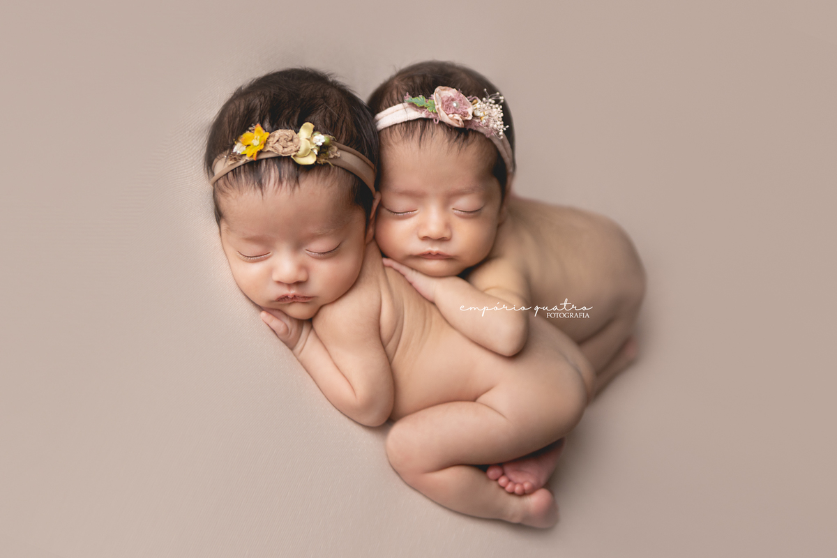 Ensaio newborn ABC gemeas