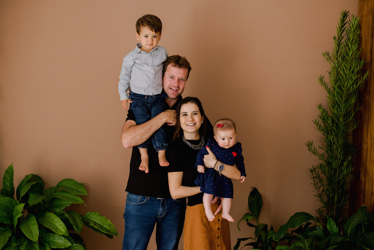 ensaio infantil Florianópolis, Santa Catarina, acompanhamento infantil, acompanhamento infantil Florianópolis, estúdio seeds, fotografia de gestante Florianópolis