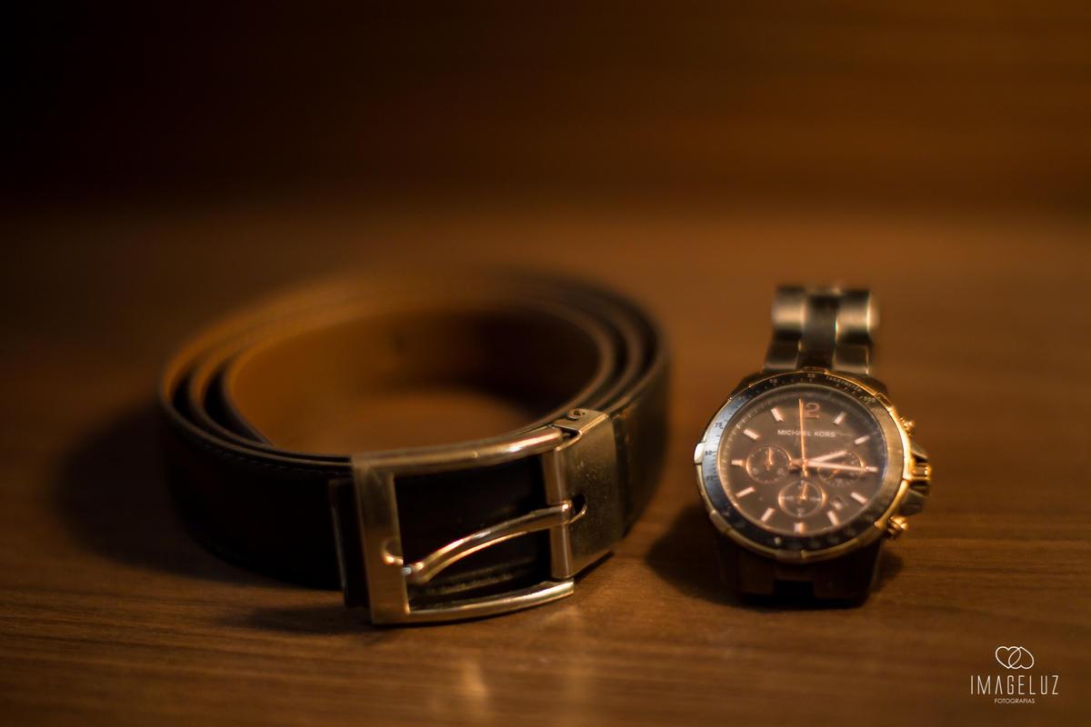 Cinto e Relógio do noivo, acessórios do making of do noivo.