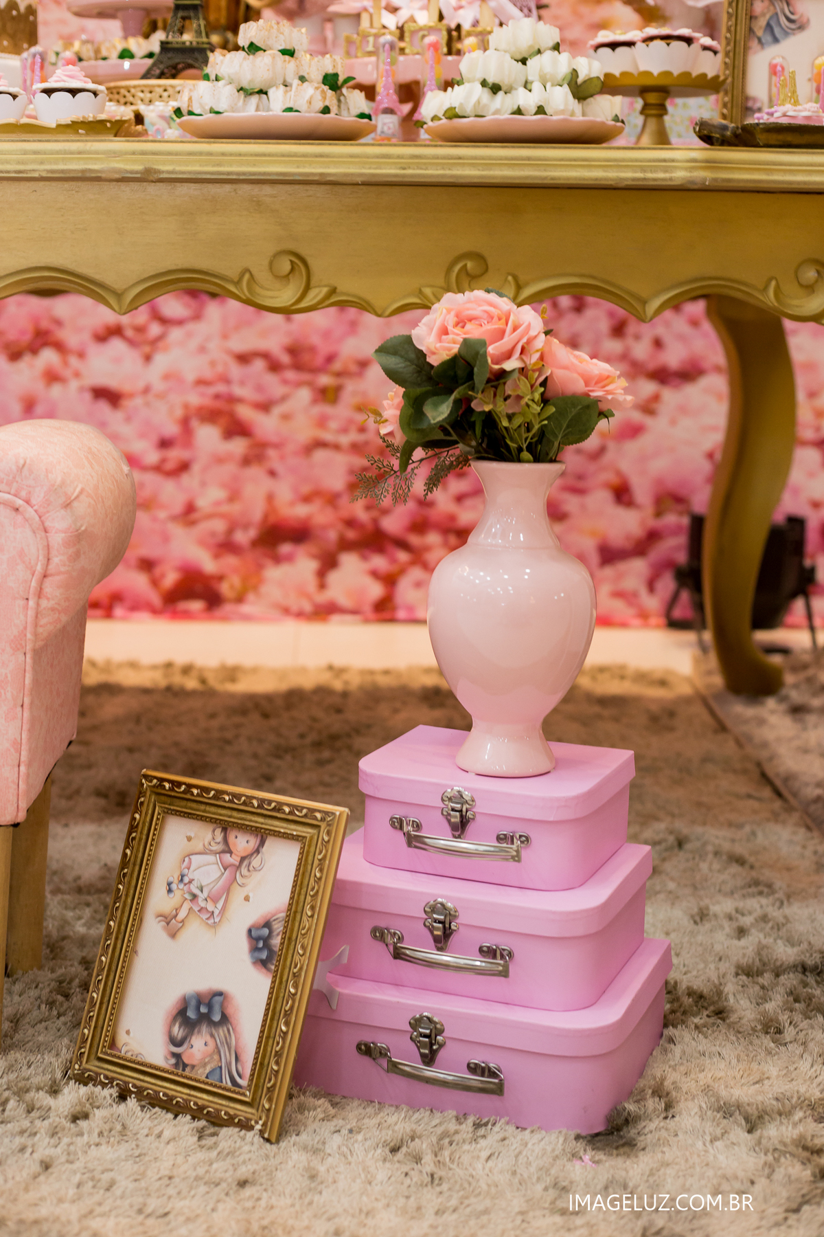 vaso de ros cor de rosa da decoração 