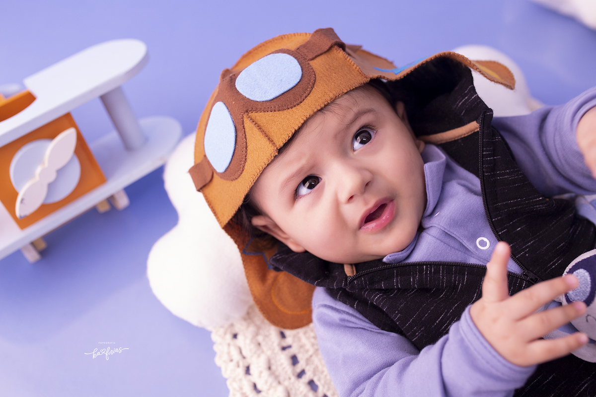 o menino sorri no acompanhamento mensal