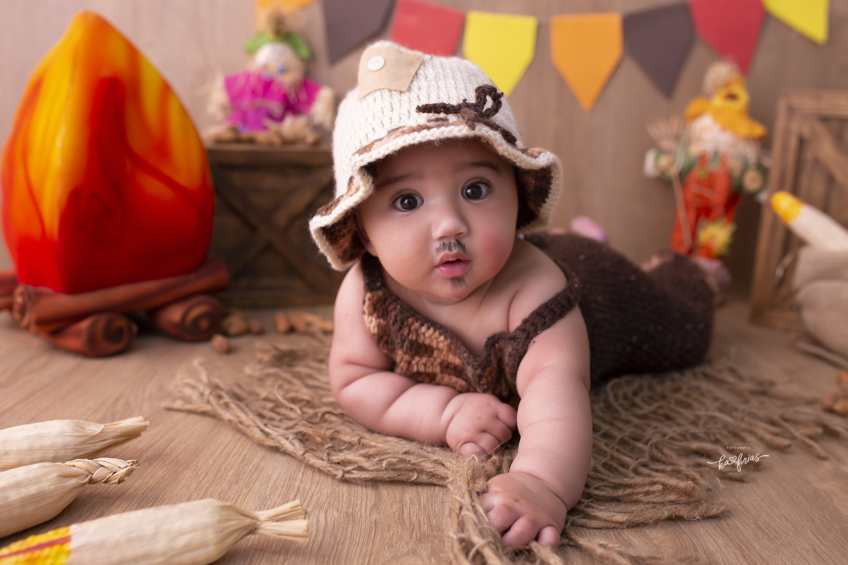 o menino olha para a fotografa de caxias do sul, ka frias
