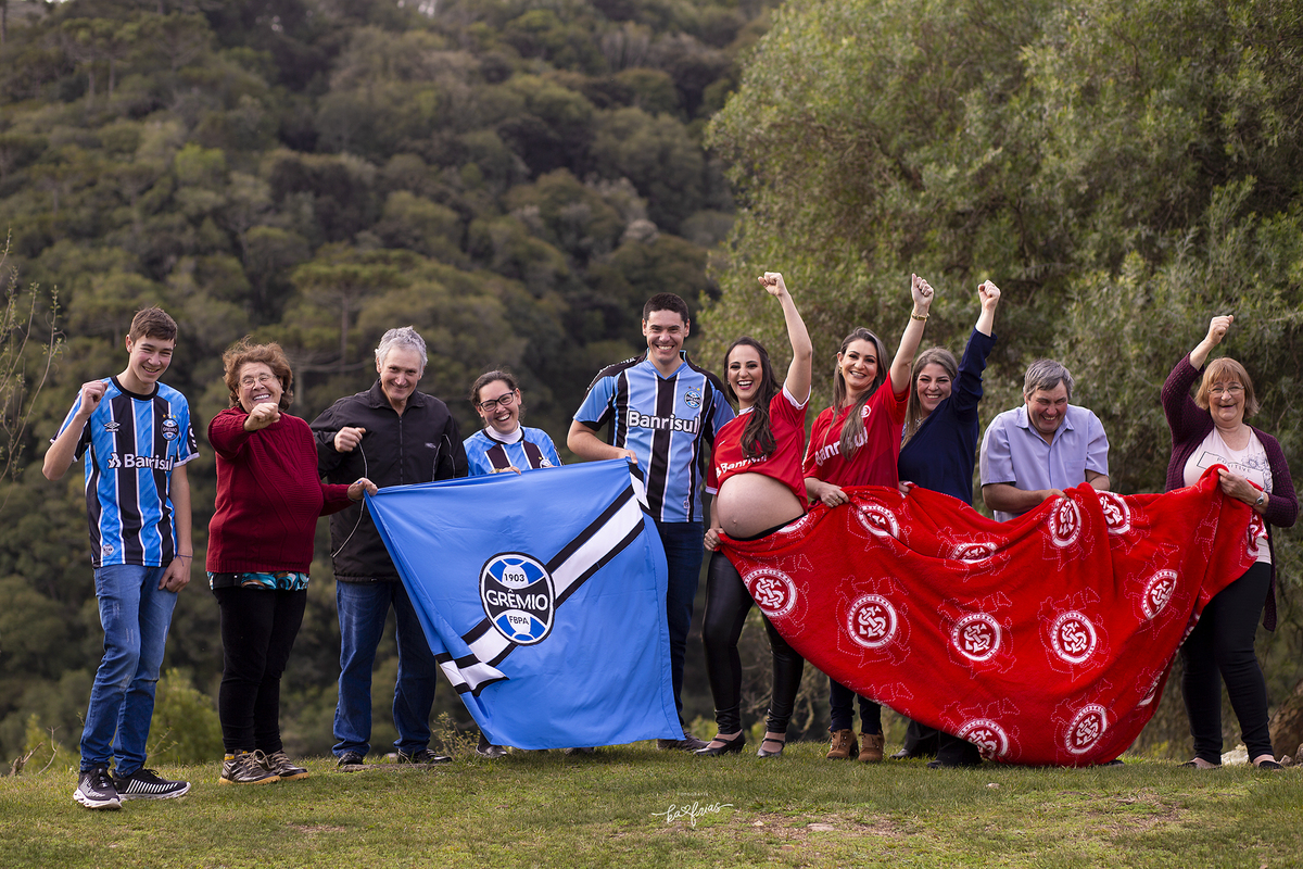 a familia toda participou do ensaio de gestante