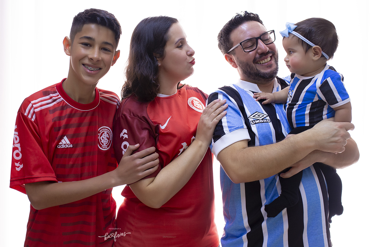 ENSAIO DE DIA DOS PAIS COM CAMISAS DE TIME