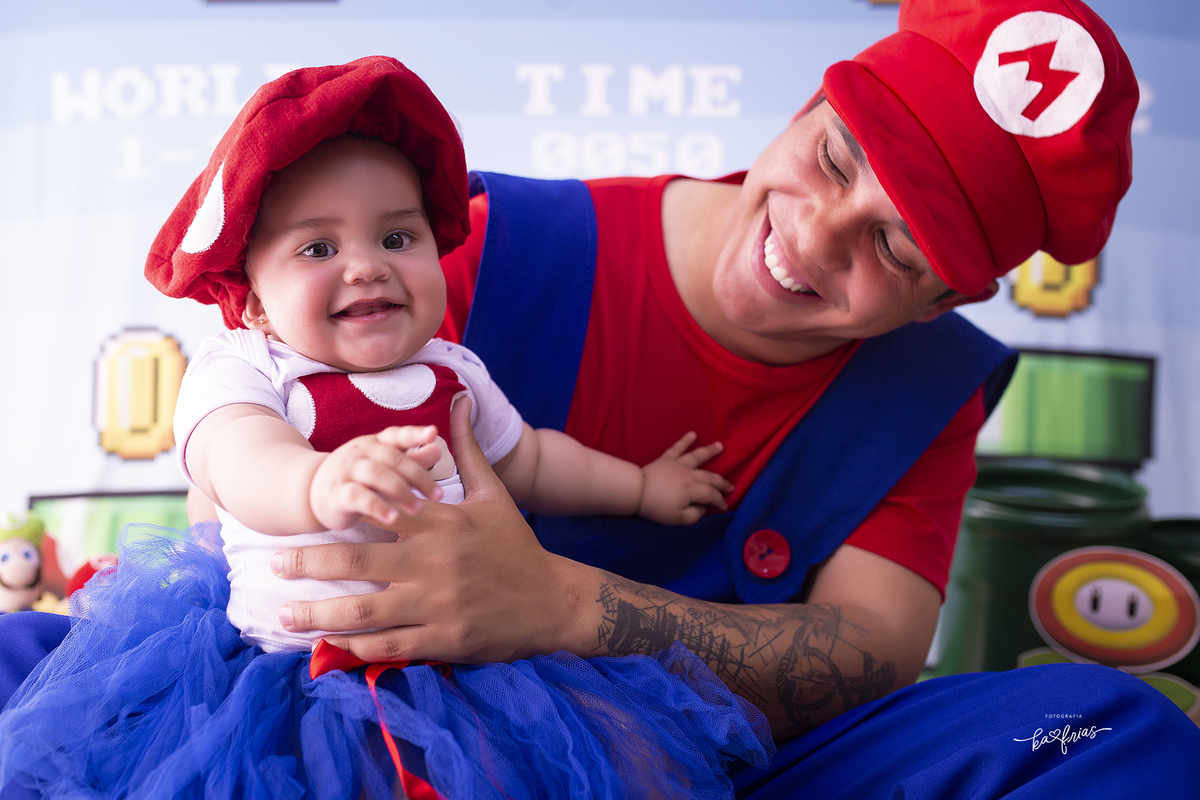 ensaio de super mario pai e filha