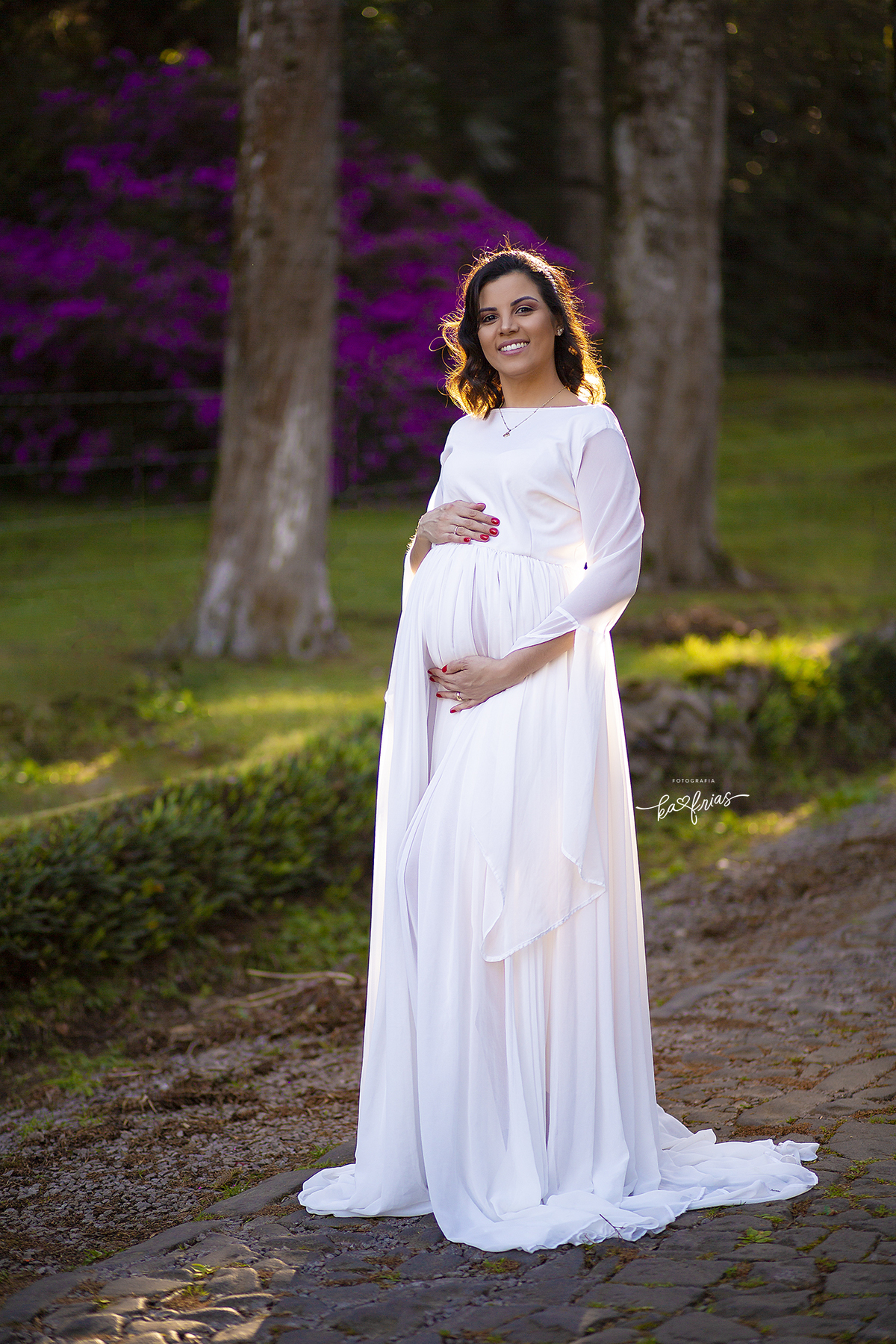 o sol bate na gestante durante sessão de fotos