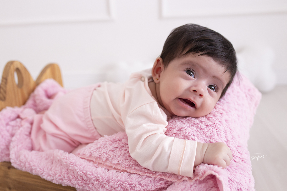 no acompanhamento mensal a bebe sorri