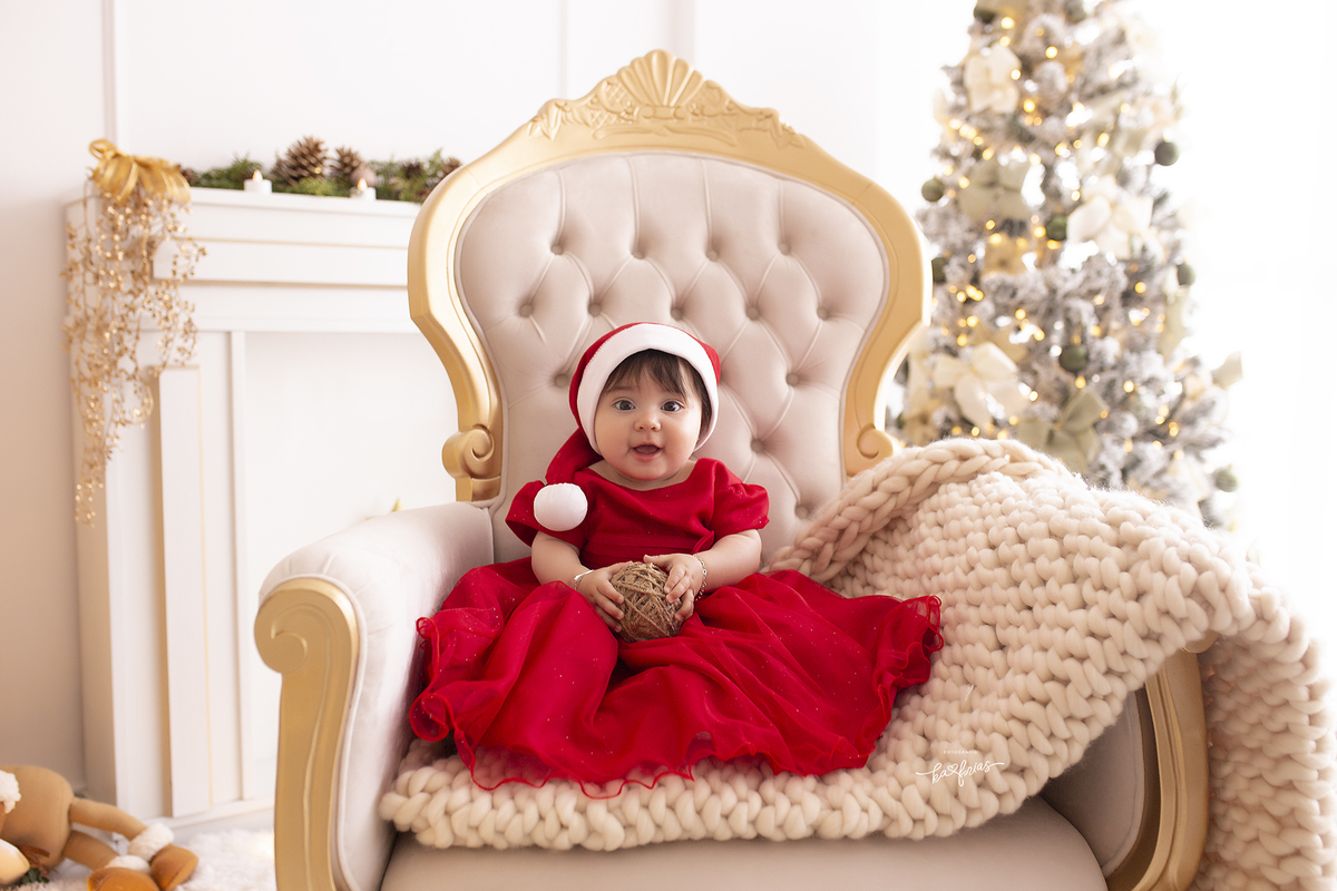 a menina sorri para a fotografa de caxias do sul, ka frias