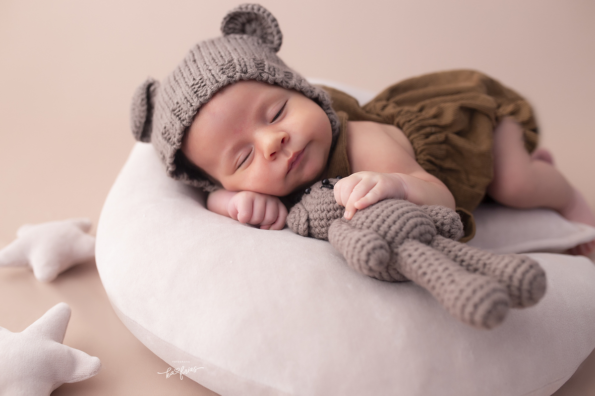 a fotografa de caxias do sul, ka frias registra o bebe dormindo