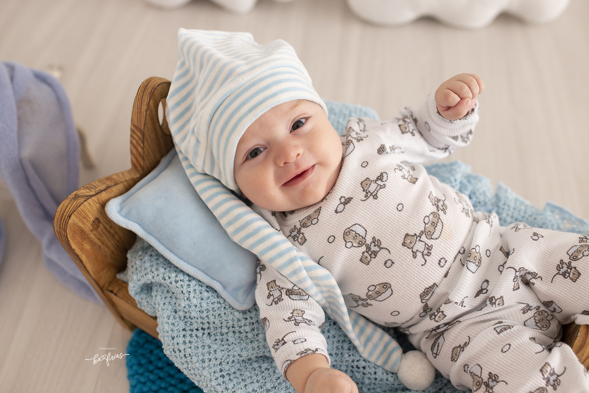 no acompanhamento mensal o bebe sorri