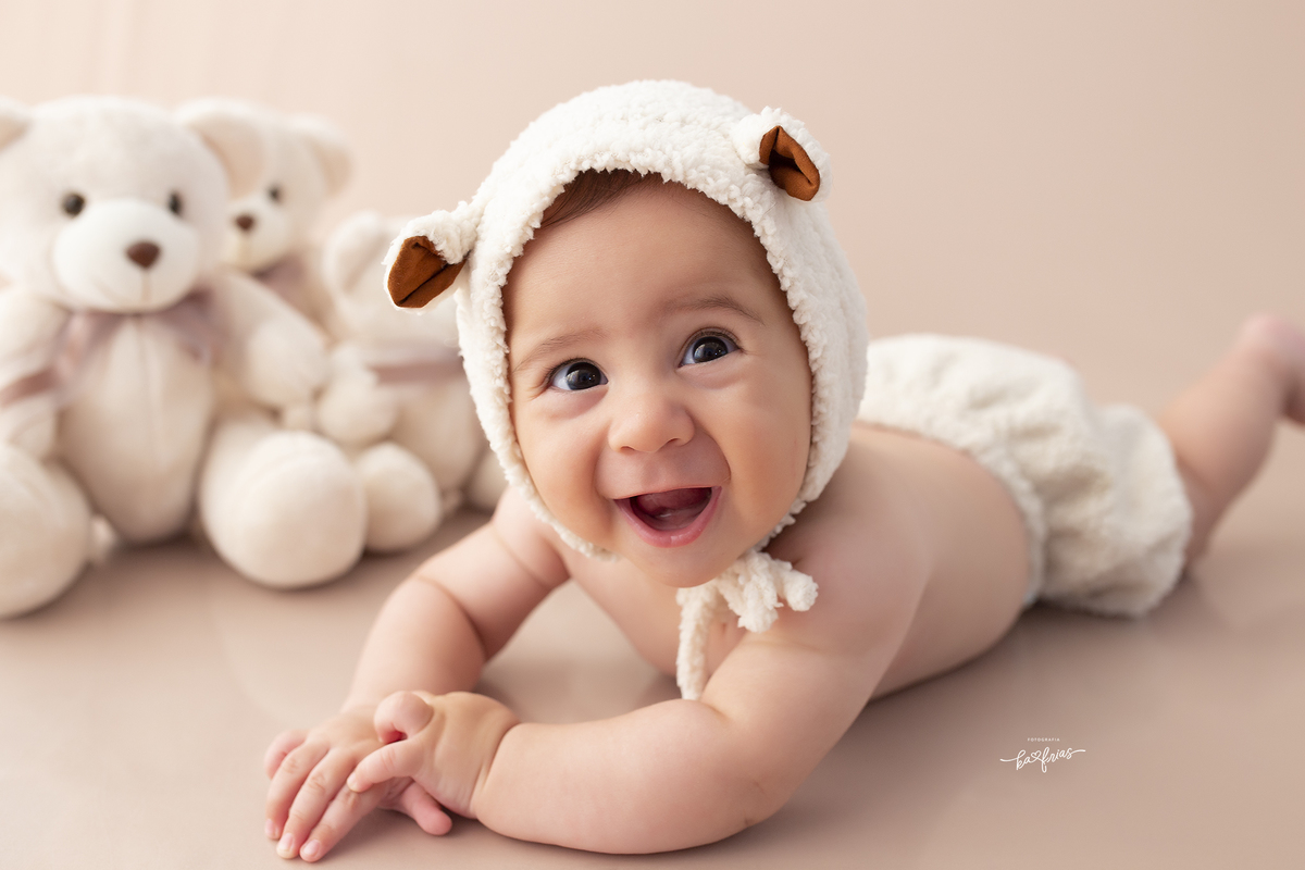 o bebe sorri para a fotografa de caxias do sul, ka frias