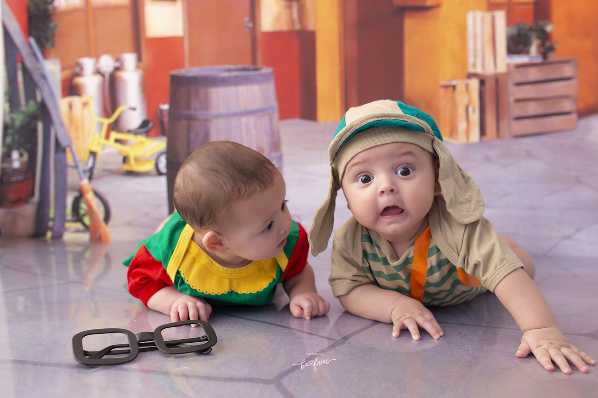 o bebe sorri para a fotografa de caxias do sul, ka frias