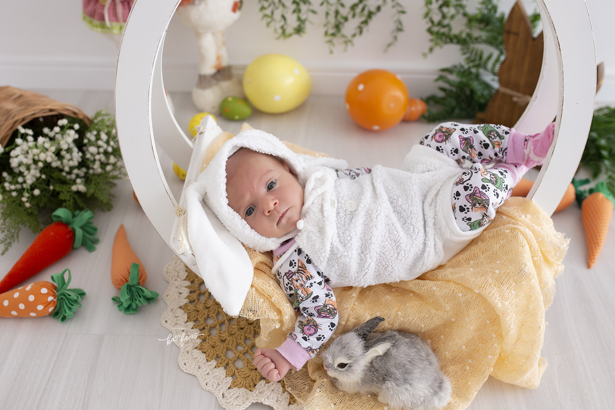 amenina olha para a fotografa de caxias do sul, ka frias