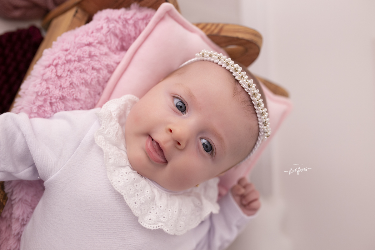 a bebe sorri para a fotografa de caxias do sul, ka frias