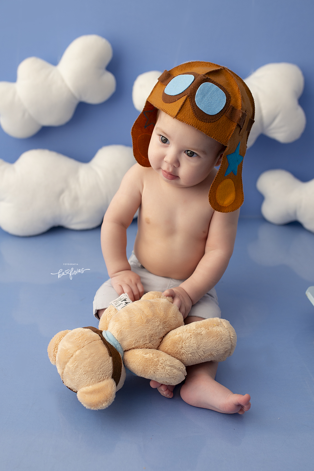 o bebe faz as fotos de acompanhamento