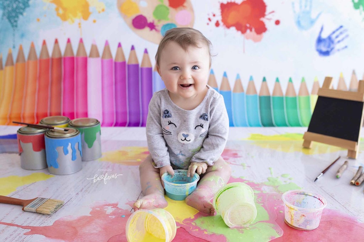 a menina sorri para a fotografa de caxias do sul, ka frias