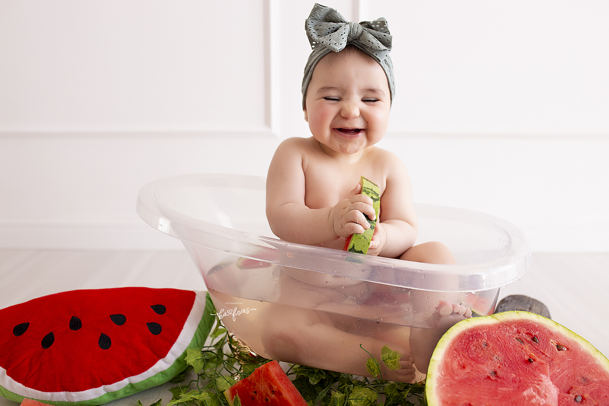 a bebe sorri para a fotografa de caxias do sul, ka frias