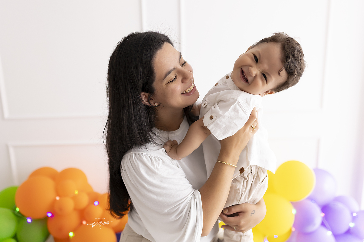 a mae segura o bebe no ensaio smash