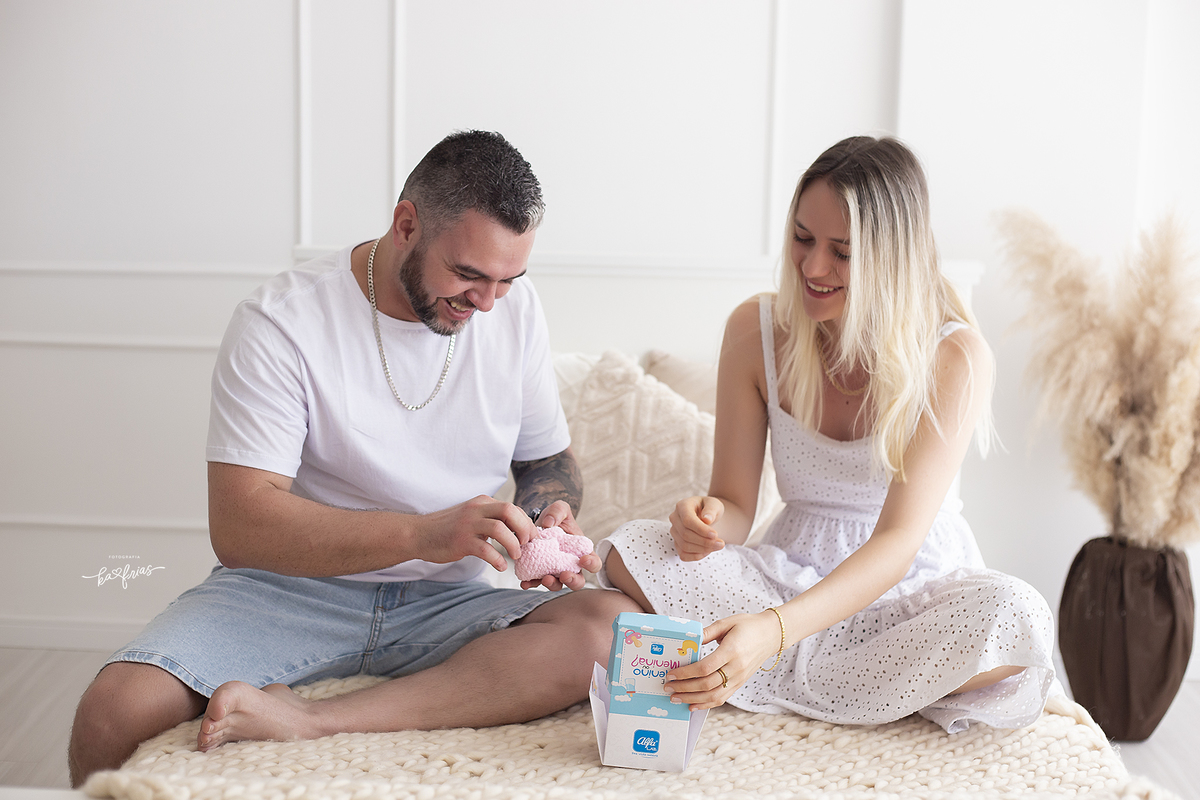 os modelos descobrem que é uma menina no ensaio de fotos