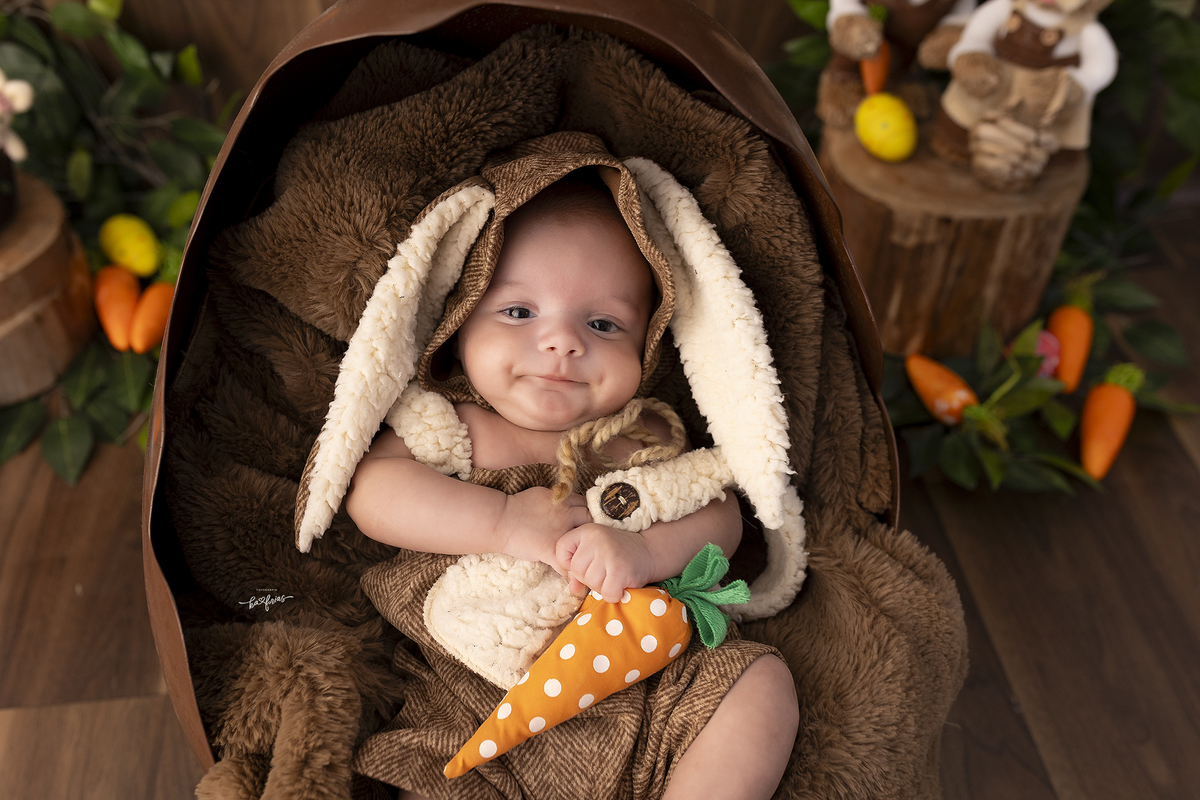 o bebe sorri para a fotografa de caxias do sul, ka frias