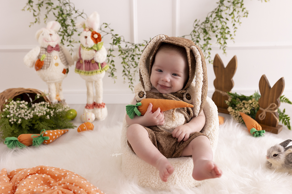 o bebe sorri para a fotografa de caxias do sul, ka frias