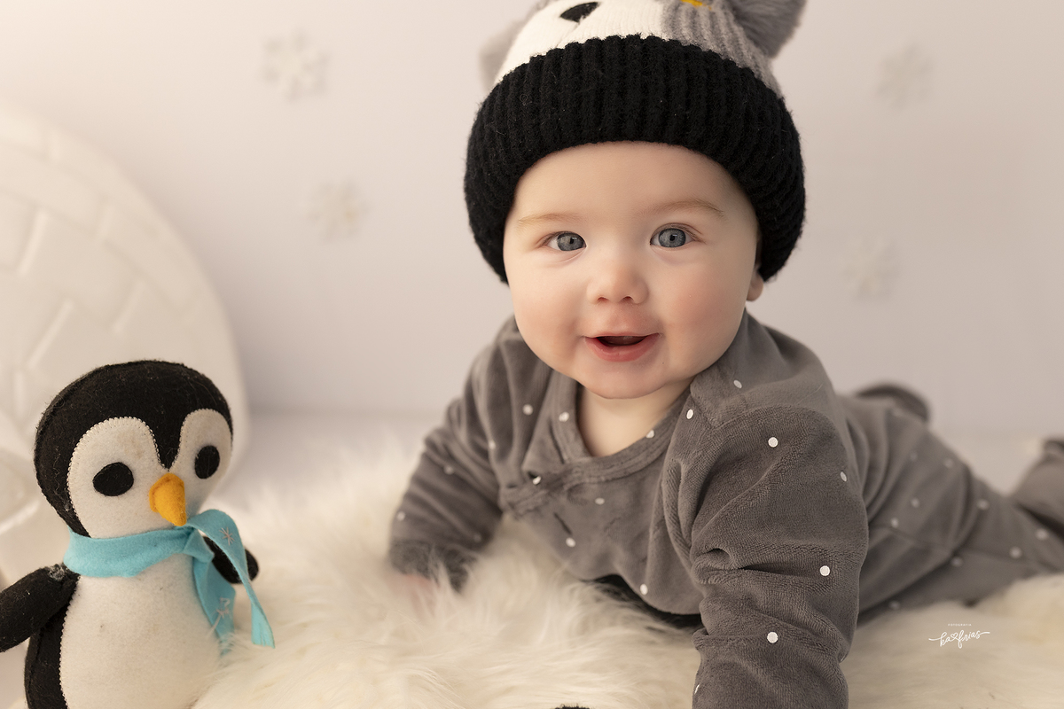 o bebe esta fazendo as fotos de mesversario