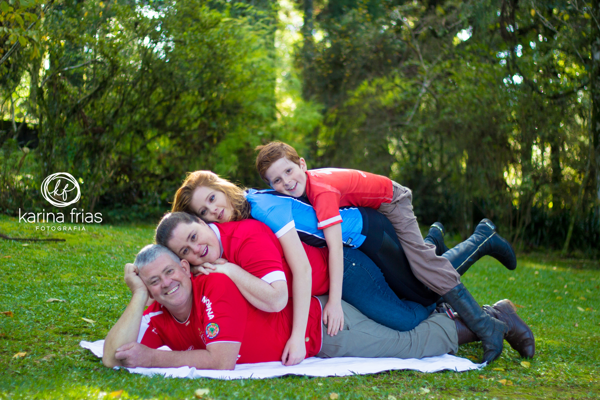 fotógrafa de família em caxias do sul - rs realiza ensaio de 15 anos