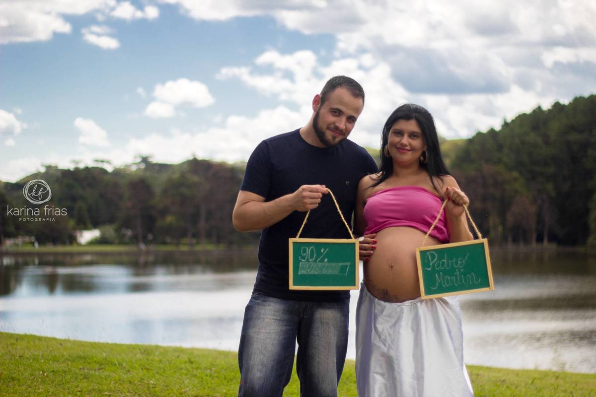 Gestante á espera do primeiro filho fotografou em ensaio externo 