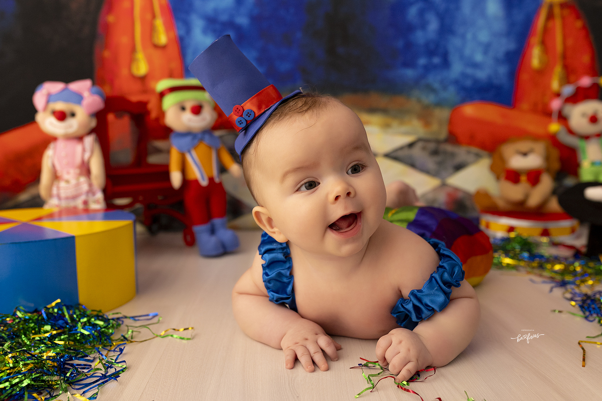 o bebe sorri para a fotografa de caxias do sul, ka frias
