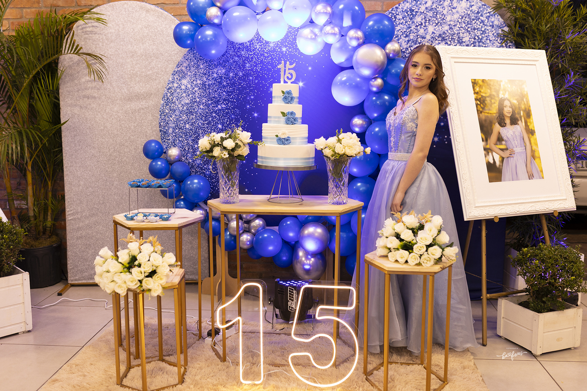 a menina posa para a fotografa de 15 anos de caxias do sul, ka frias