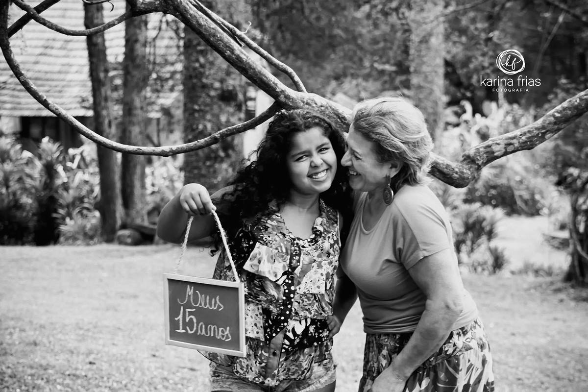 Pode levar outras pessoas para o ensaio externo de 15 anos, como a mãe