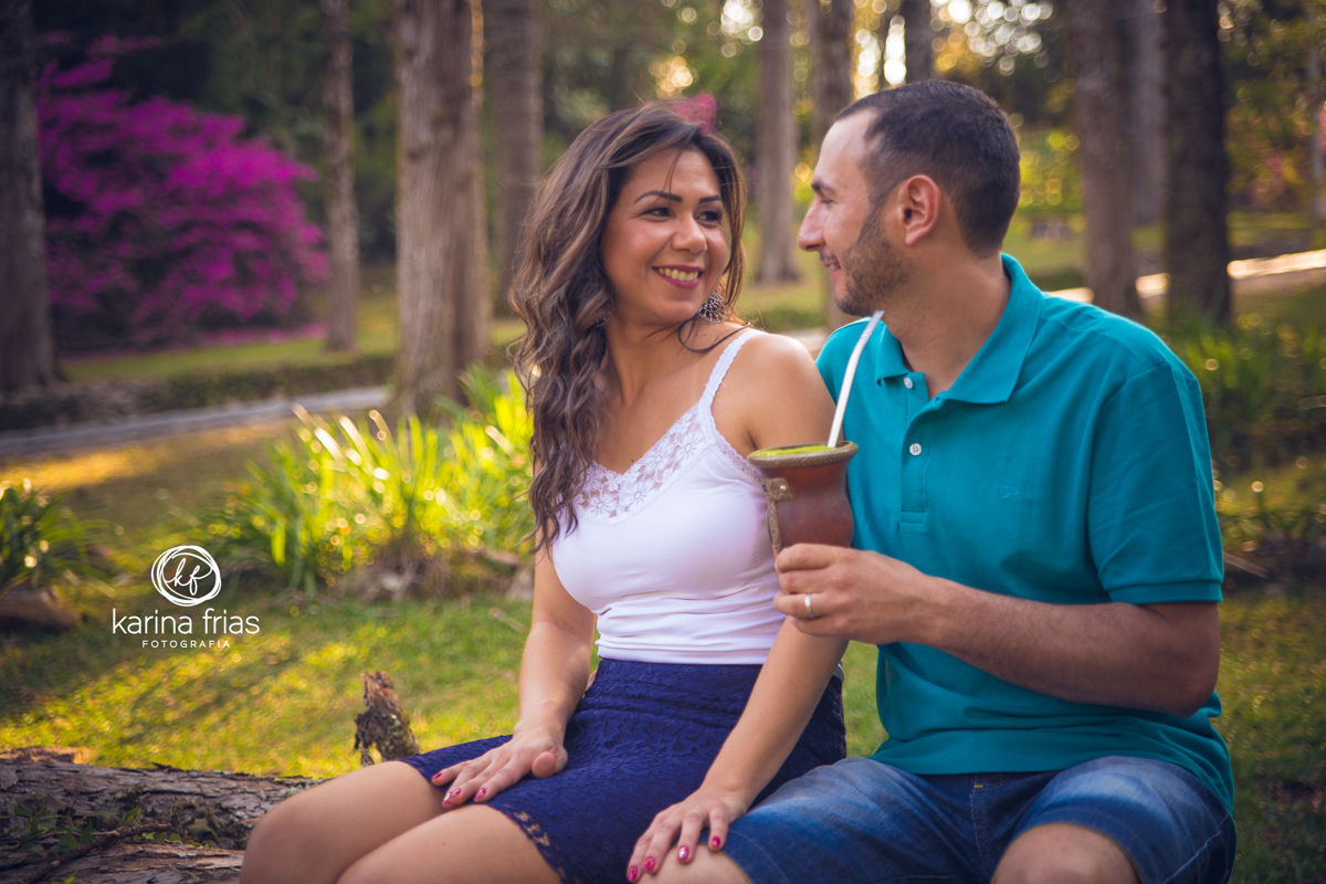 O ENSAIO DE CASAL EXTERNO TEVE ATÉ CHIMARRÃO, QUE OS MODELOS GOSTAM