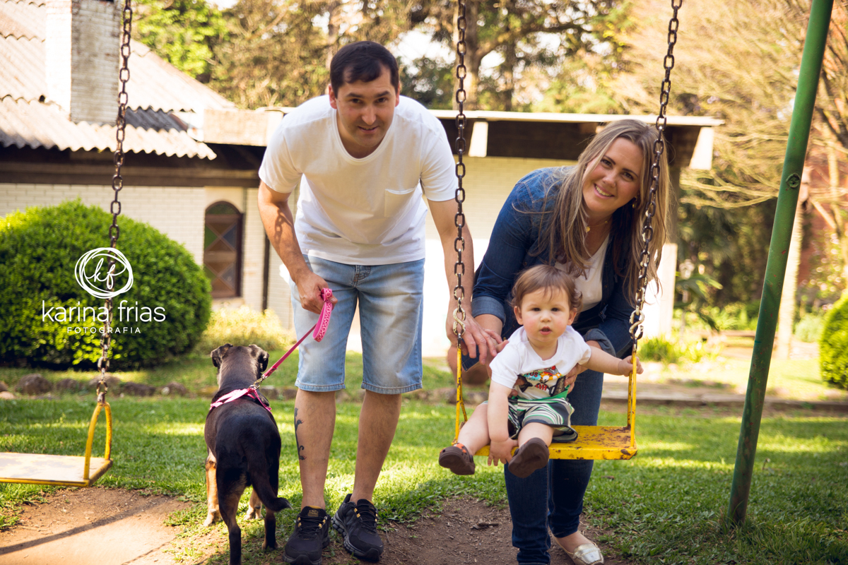 ANTES DO ENSAIO SMASH THE CAKE, A CRIANÇA SE DIVERTE EM PARQUE DE CAXIAS DO SUL-RS