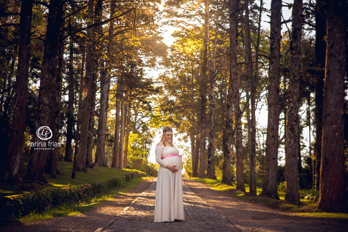 A FOTOGRAFA DE FAMILIA KARINA FRIAS CLICA A GESTANTE EM CAXIAS DO SUL-RS