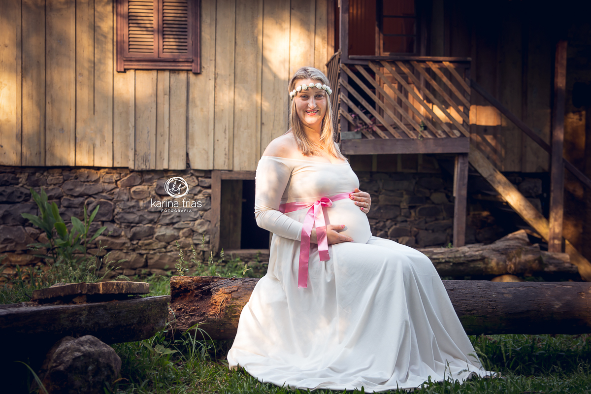 A FOTOGRAFA KARINA FRIAS DE CAXIAS DO SUL CAPTA O MOMENTO DA CLIENTE