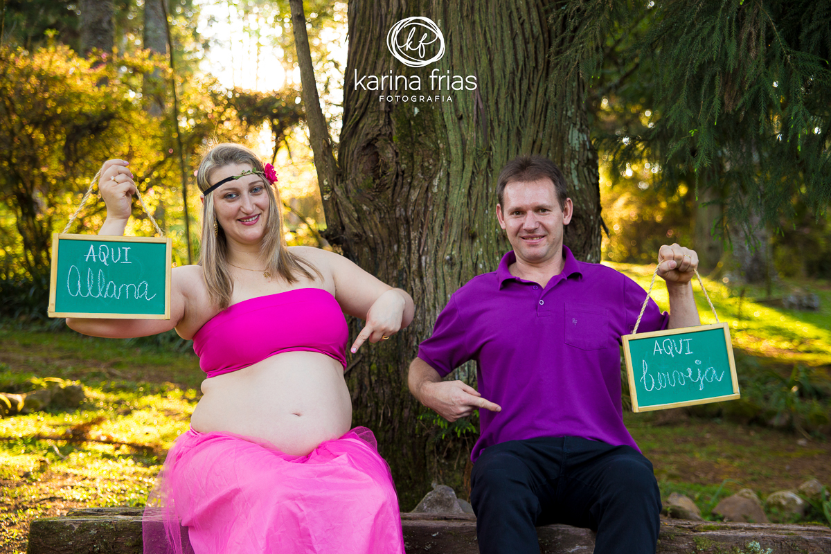 O BOOK DE GESTANTE FICA LEGAL QUANDO LEVAMOS PLAQUINHAS COMO ESTA PARA FAZER O ENSAIO