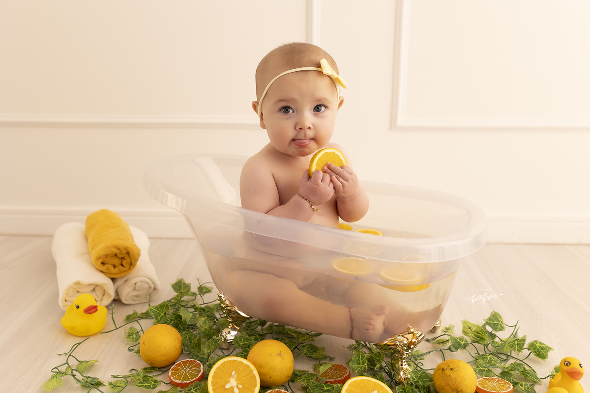 a bebe come a laranja no acompanhamento mensal em  caxias do sul