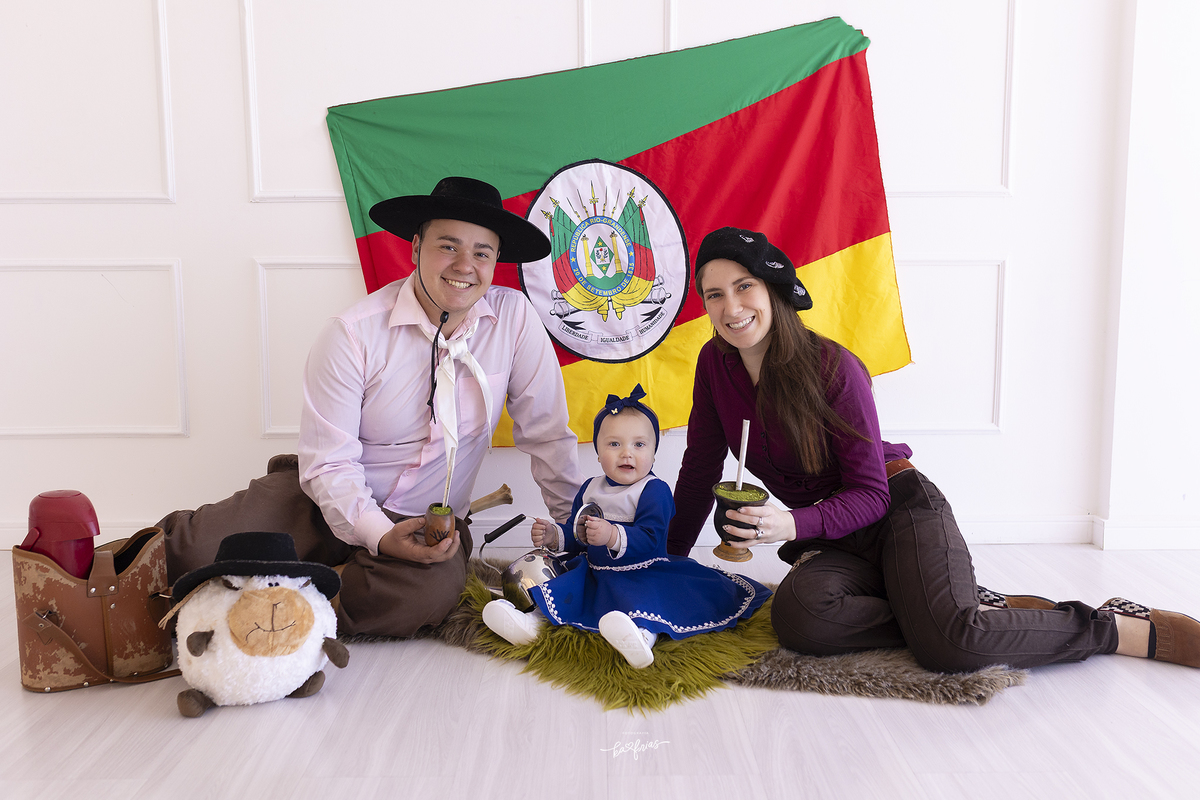 a familia participou das fotos de acompanhamento mensal de gaucho em caxias do sul