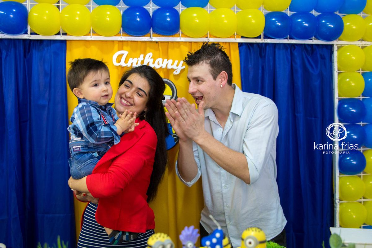 O BEBE BATE PALMAS PARA AS FOTOS DE ANIVERSARIO EM CAXIAS DO SUL-RS