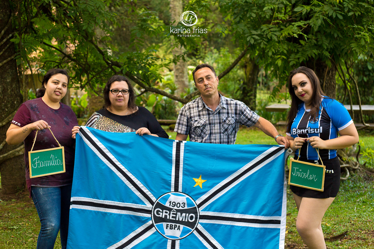 OS MODELOS TORCEM PARA O GREMIO E A FOTOGRAFA KARINA FRIAS FOTOGRAFOU