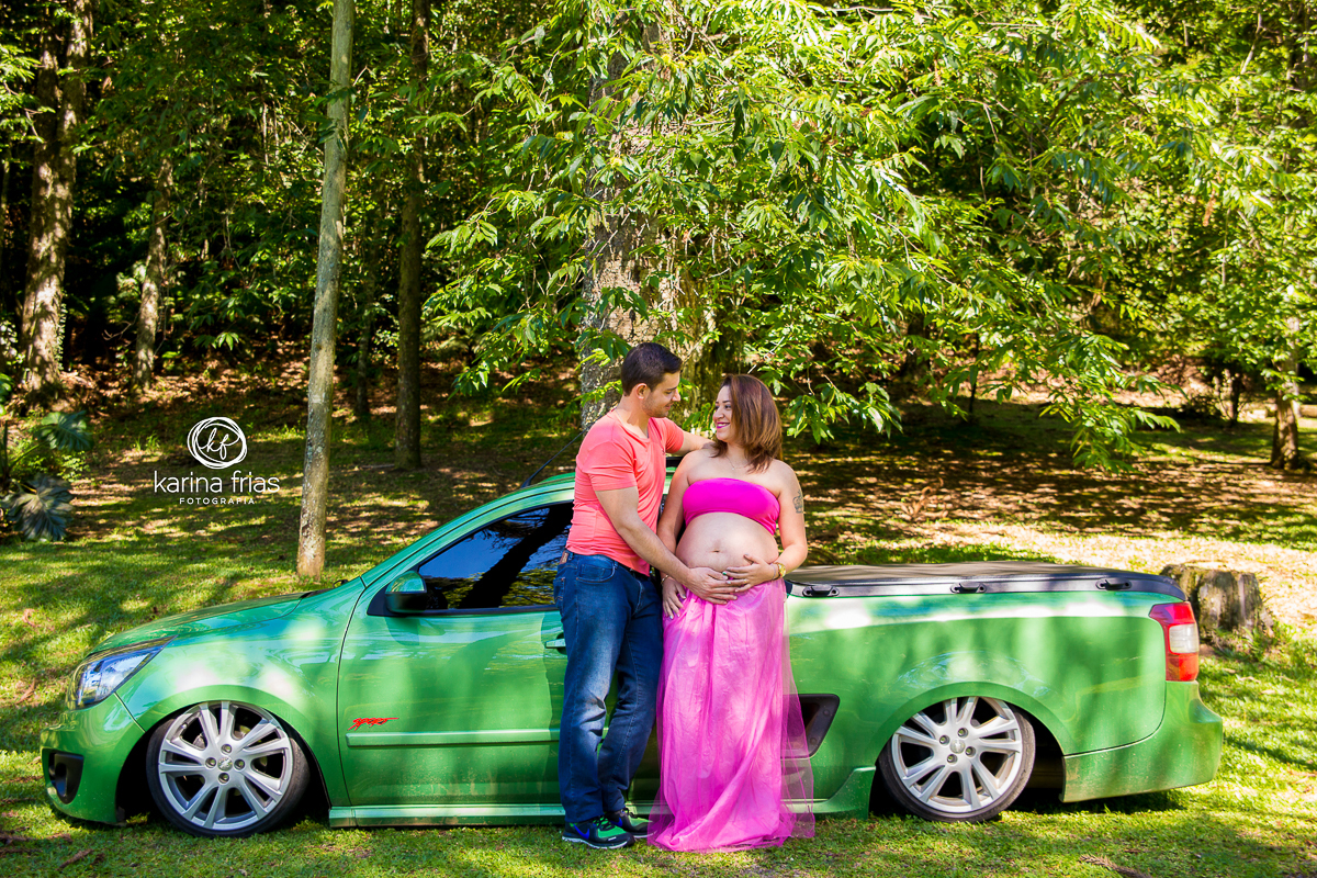 no ensaio de gestante fizemos fotos com o carro que era xodo do pai