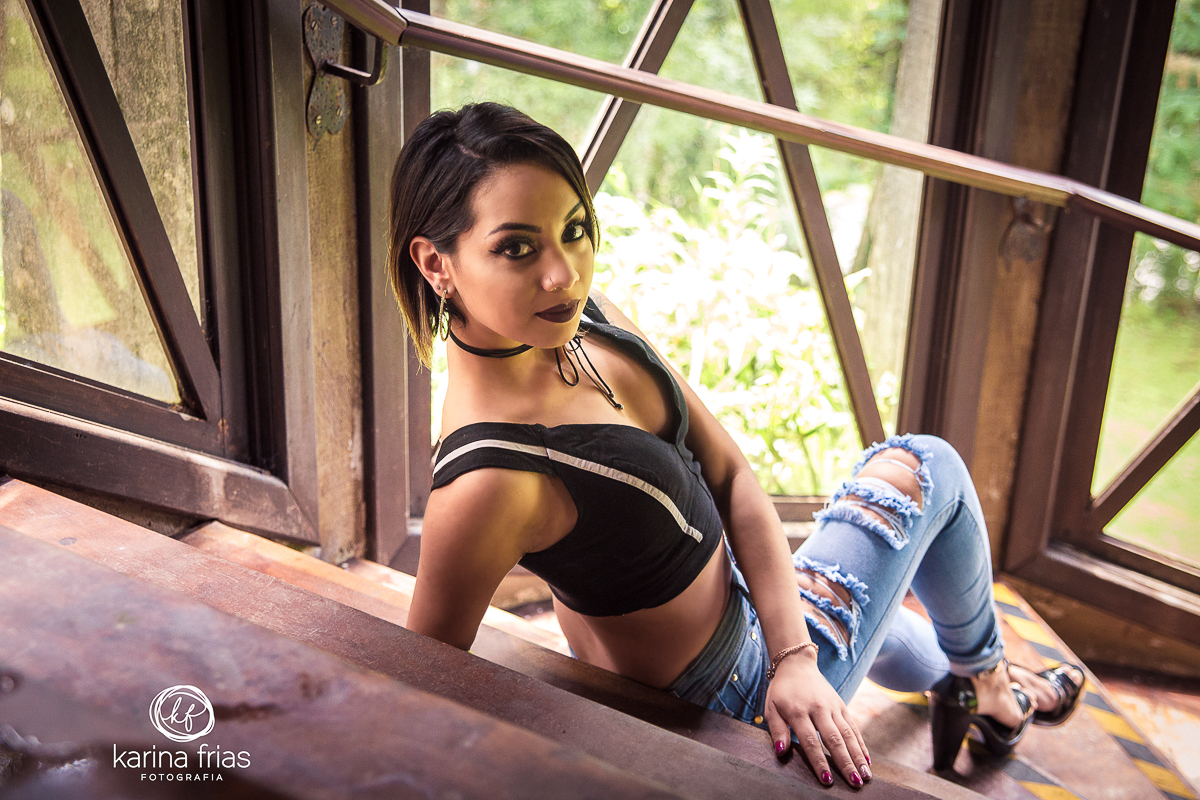 a fotografa de caxias do sul-rs clica a modelo em ensaio pessoal