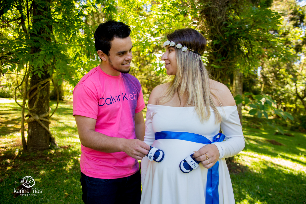 a fotografa de familia karina frias de caxias do sul-rs, capta o olhar dos pais neste momento