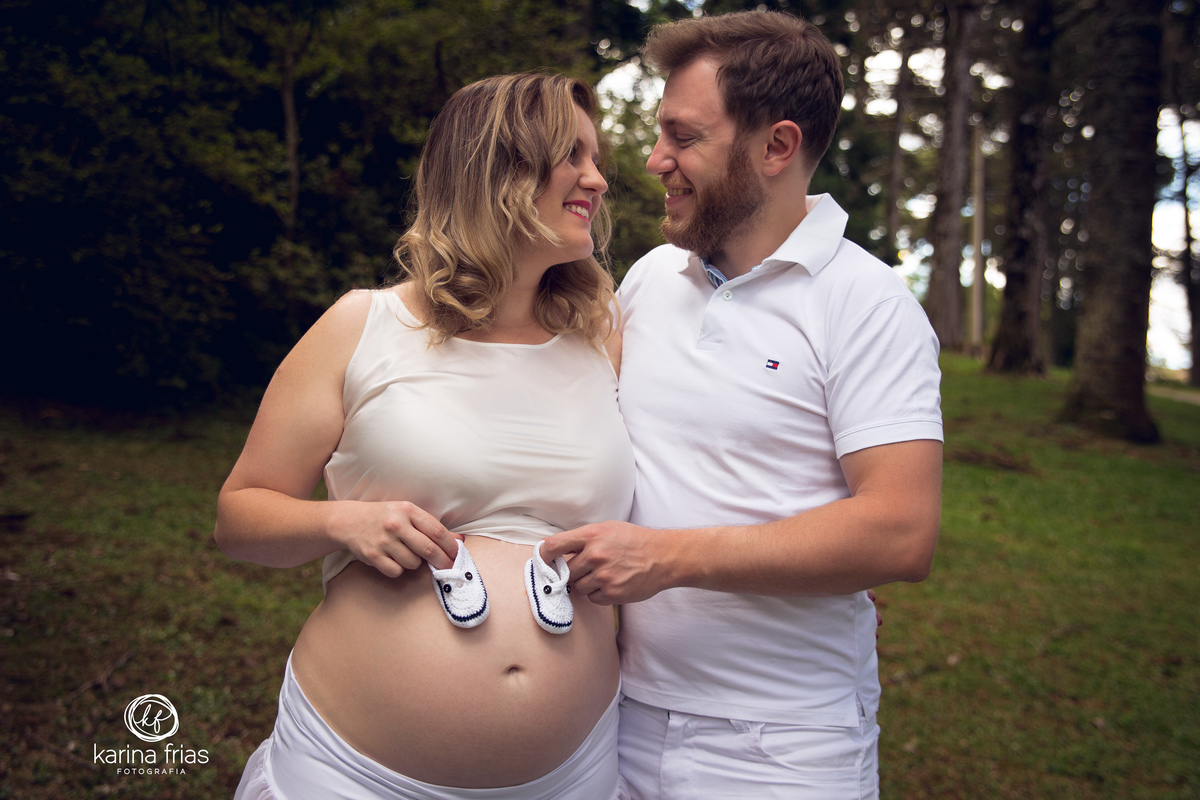 OS SAPATINHOS SAO ACESSORIOS USADOS NO ENSAIO EXTERNO DE GESTANTE