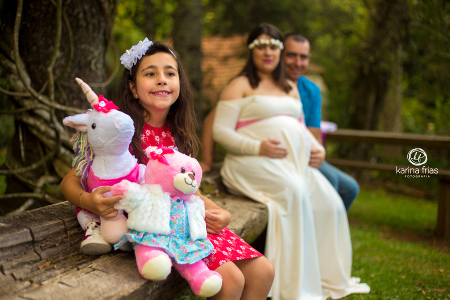 NO ENSAIO DE GESTANTE EXTERNO UTILIZAMOS OS ENFEITES DO QUARTO DA BEBE