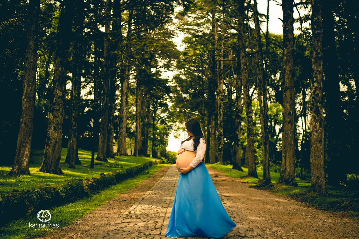 A GESTANTE OLHA A BARRIGA EM PARQUE DE CAXIAS DO SUL-RS