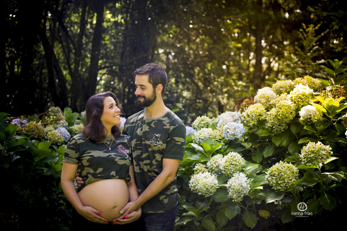 OS PAIS SE OLHAM PARA AS FOTOS DO BOOK DE GESTANTE